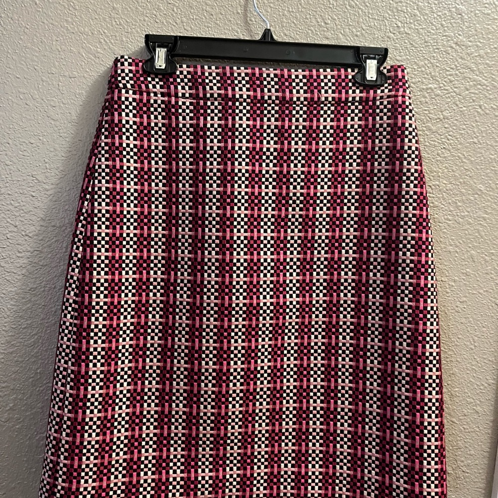 Ann Taylor skirt excellent condition